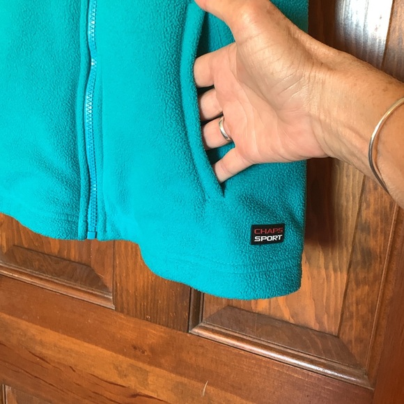 Chaps Sport Aqua/Turquoise Fleece Sports Vest size L - Picture 5 of 5
